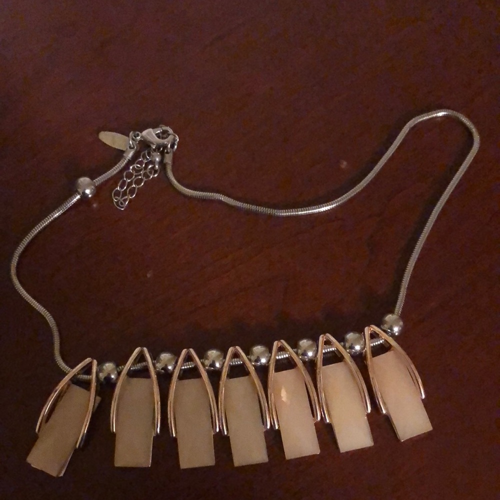 NY and co. Light pink and silver necklace